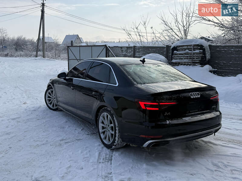 Седан Audi A4 2019 в Киеве
