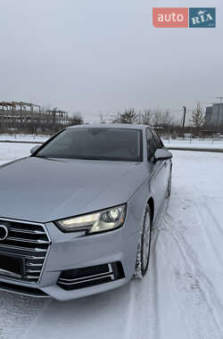 Седан Audi A4 2018 в Києві