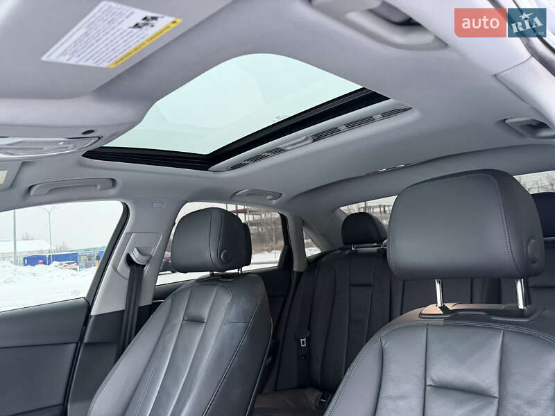 Седан Audi A4 2018 в Киеве