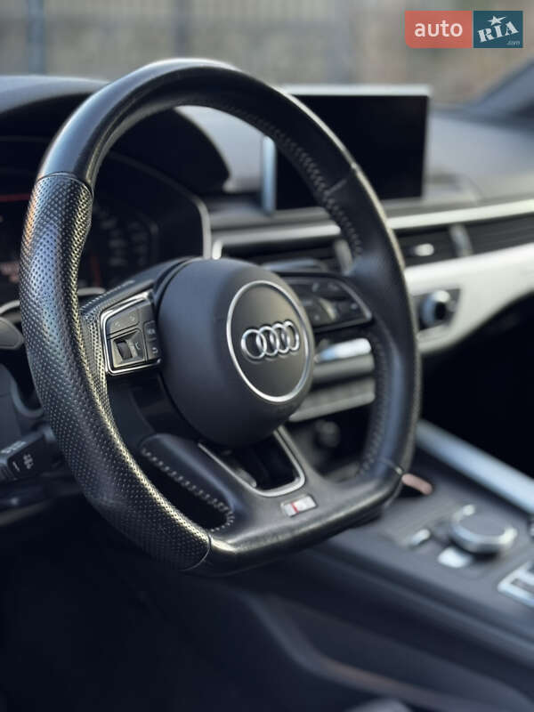 Седан Audi A4 2016 в Львові