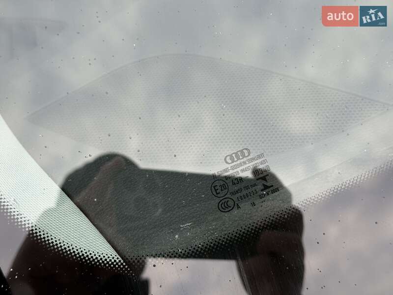 Седан Audi A4 2017 в Кривом Роге