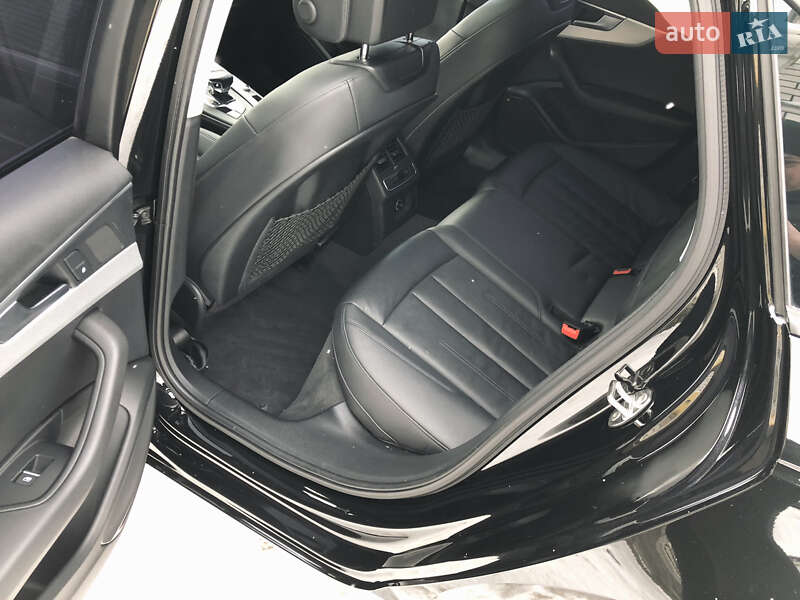 Седан Audi A4 2017 в Ирпене