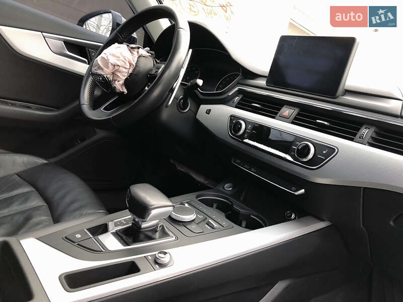 Седан Audi A4 2017 в Ирпене
