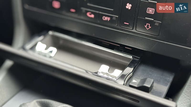 Седан Audi A4 2000 в Вінниці