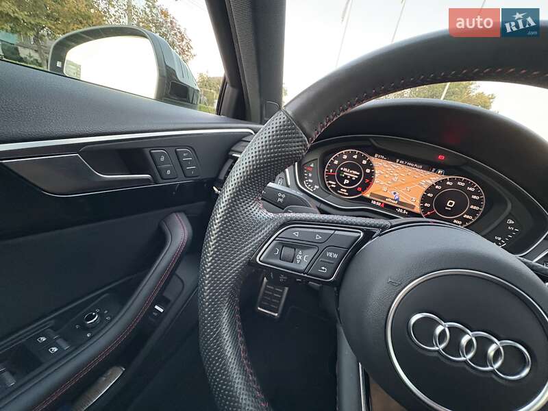 Седан Audi A4 2018 в Одесі