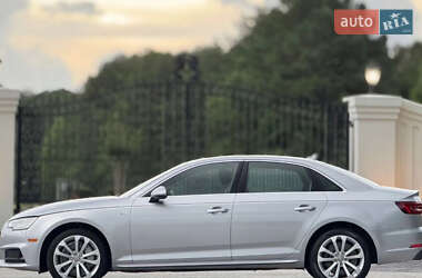 Седан Audi A4 2015 в Ровно