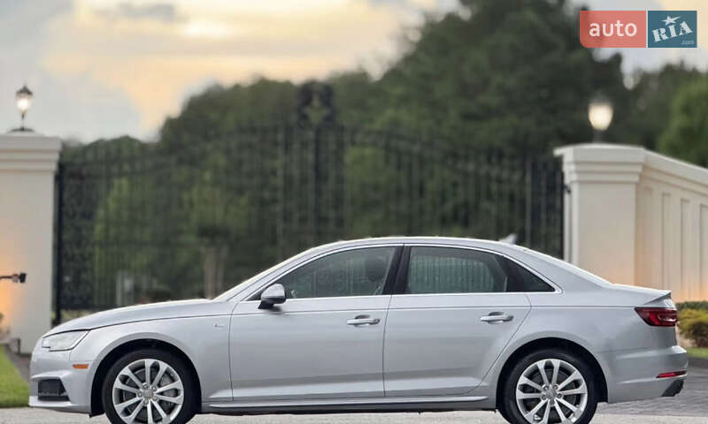 Седан Audi A4 2015 в Ровно