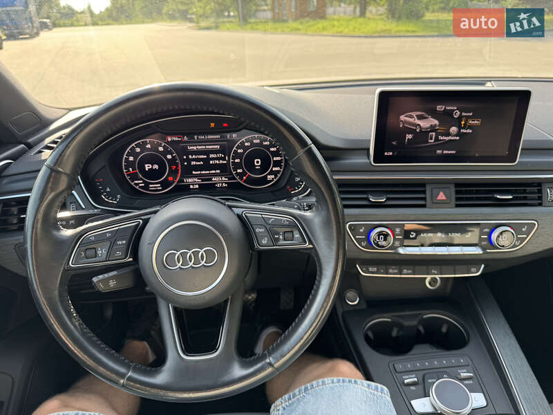 Седан Audi A4 2017 в Чернігові