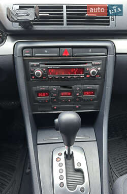 Седан Audi A4 2006 в Киеве