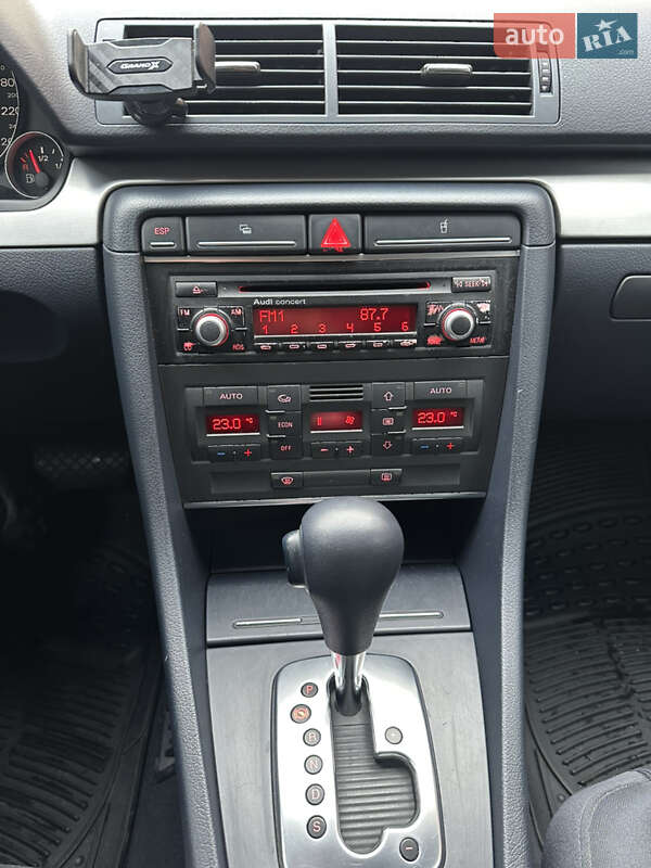 Седан Audi A4 2006 в Києві