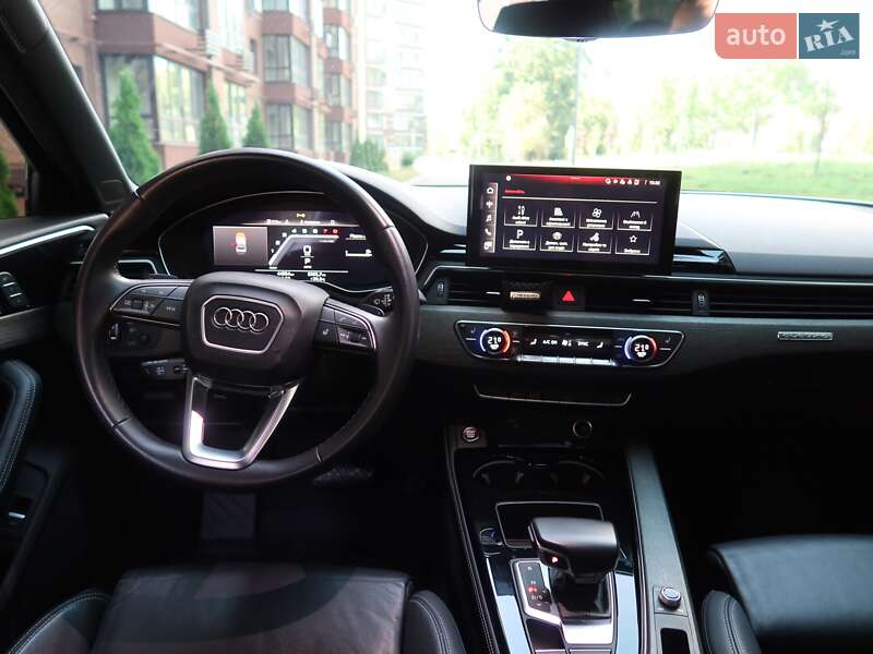Седан Audi A4 2022 в Киеве
