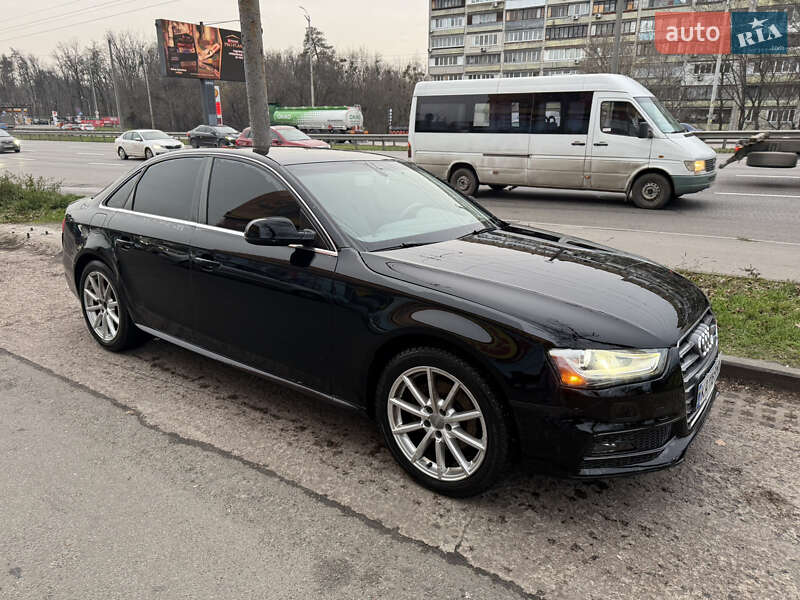 Седан Audi A4 2015 в Києві