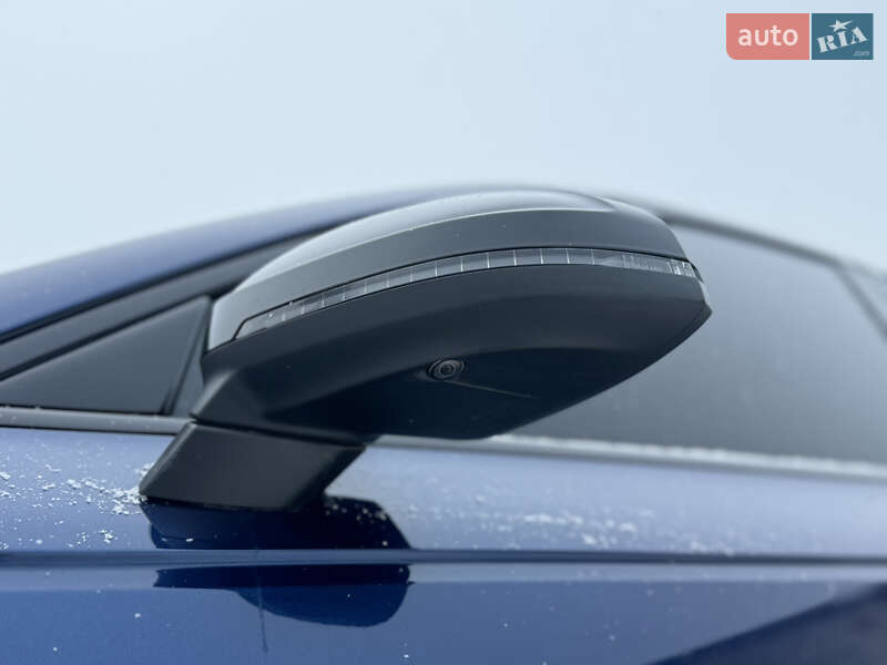 Седан Audi A4 2017 в Хмельницькому