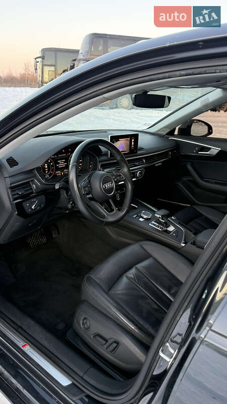 Седан Audi A4 2017 в Львові