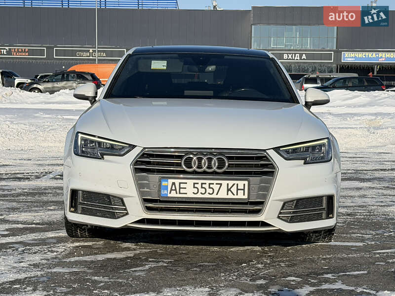 Седан Audi A4 2017 в Днепре