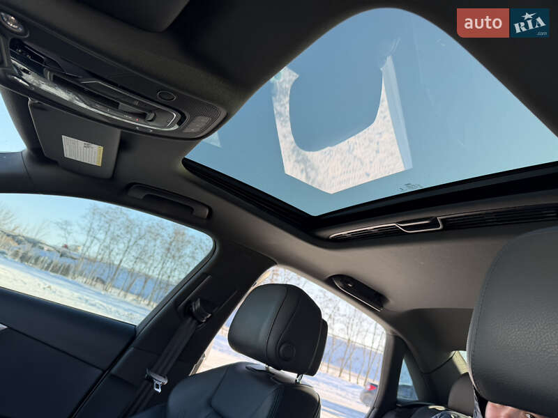 Седан Audi A4 2017 в Днепре