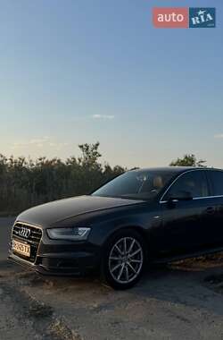 Седан Audi A4 2013 в Одессе