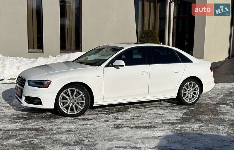 Седан Audi A4 2015 в Стрые