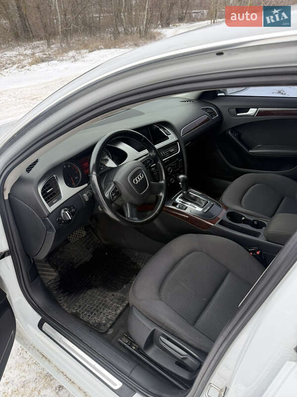 Седан Audi A4 2011 в Балаклії