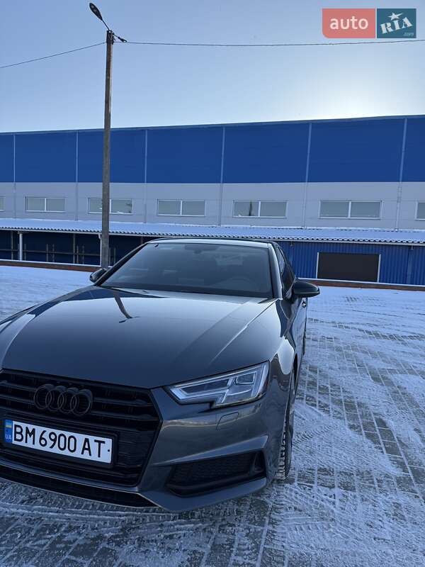 Седан Audi A4 2019 в Ромнах
