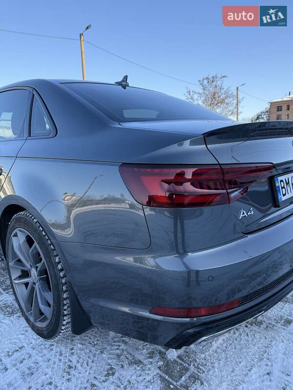 Седан Audi A4 2019 в Ромнах