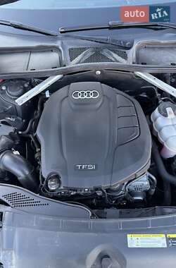 Седан Audi A4 2019 в Ромнах