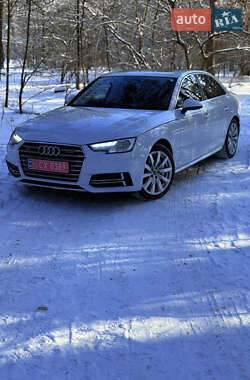 Седан Audi A4 2017 в Киеве