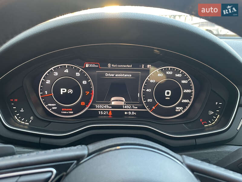 Седан Audi A4 2016 в Киеве