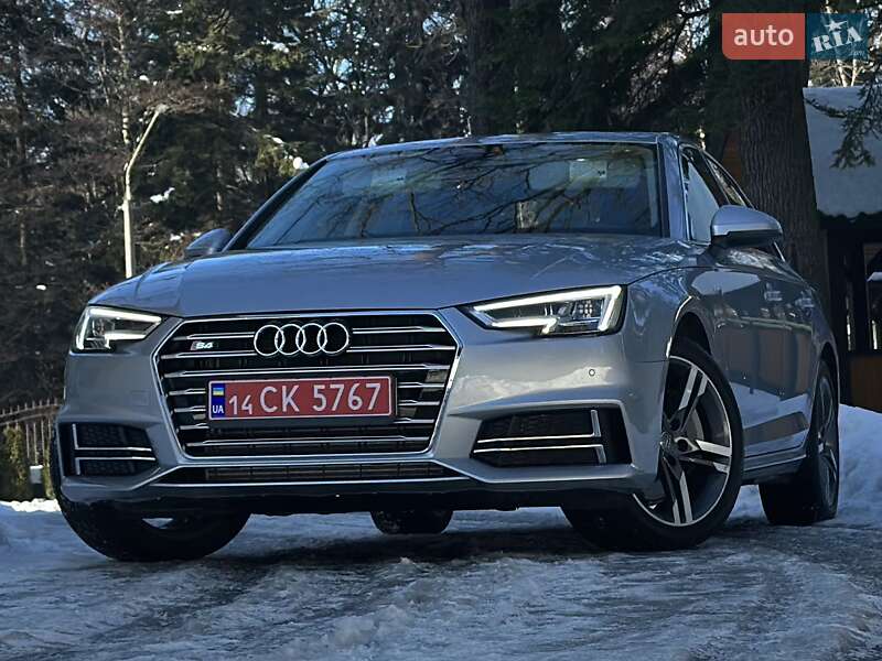 Седан Audi A4 2017 в Дрогобыче