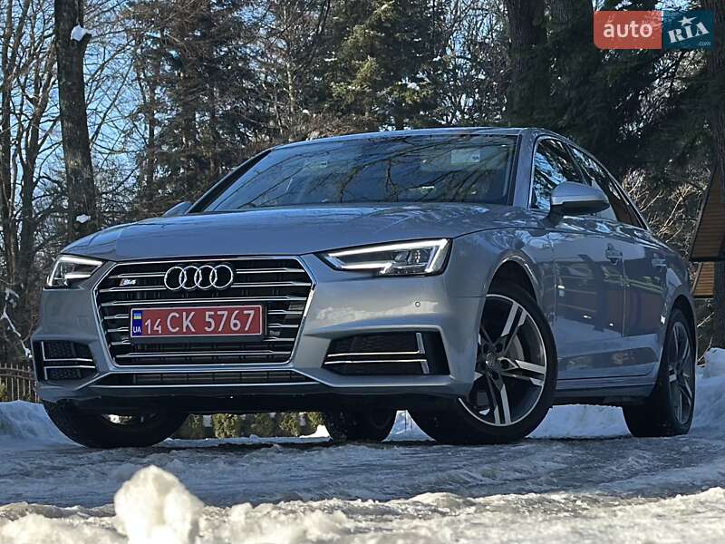 Седан Audi A4 2017 в Дрогобыче