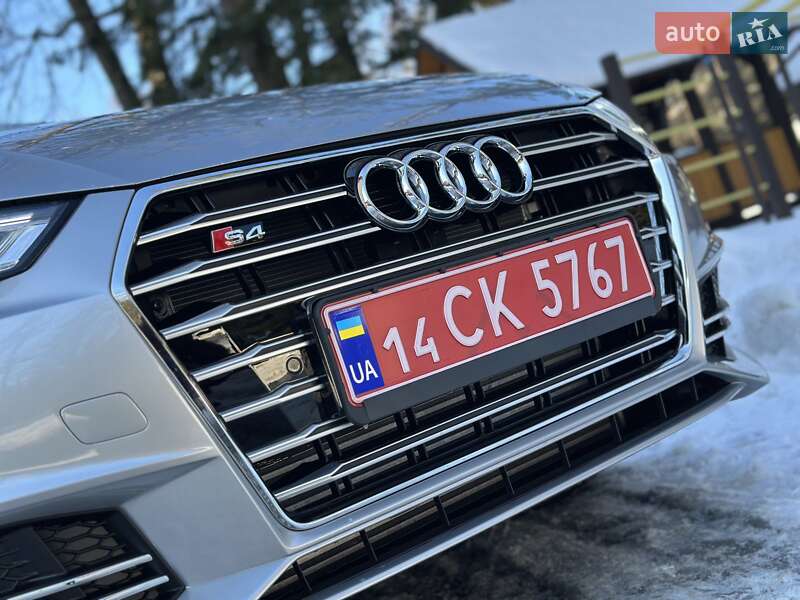 Седан Audi A4 2017 в Дрогобыче