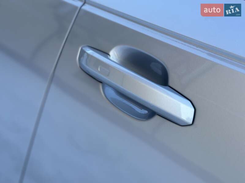 Седан Audi A4 2017 в Дрогобыче