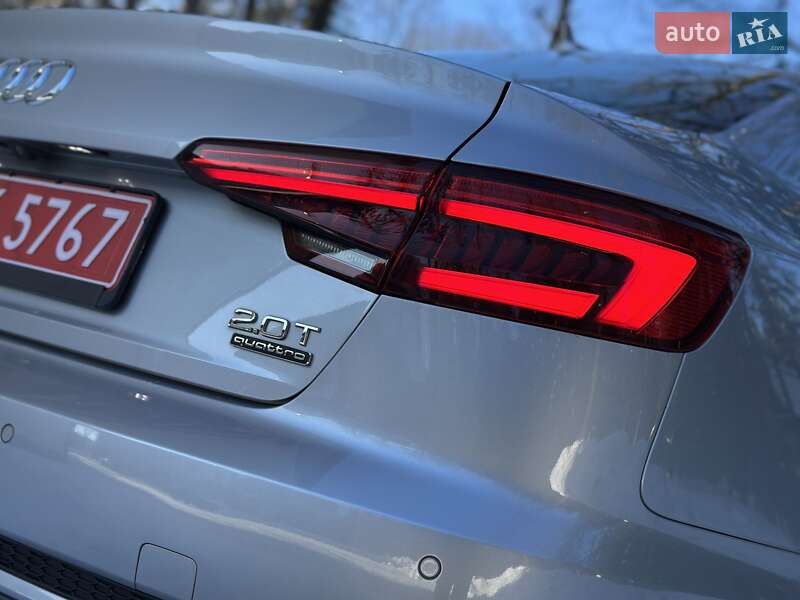 Седан Audi A4 2017 в Дрогобыче