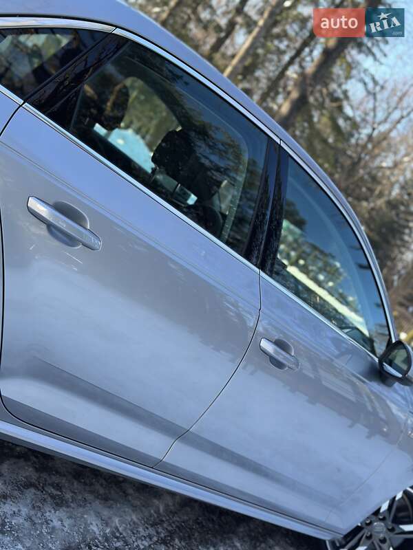 Седан Audi A4 2017 в Дрогобыче