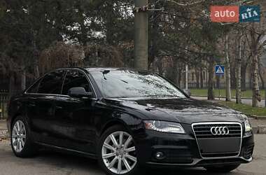 Седан Audi A4 2011 в Николаеве