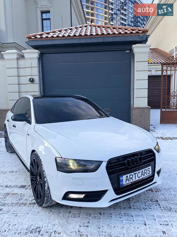 Седан Audi A4 2012 в Одессе