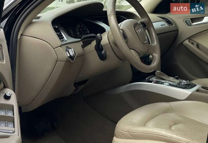 Седан Audi A4 2011 в Миколаєві