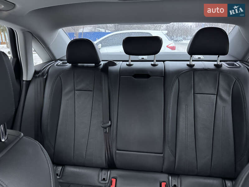 Седан Audi A4 2016 в Одесі