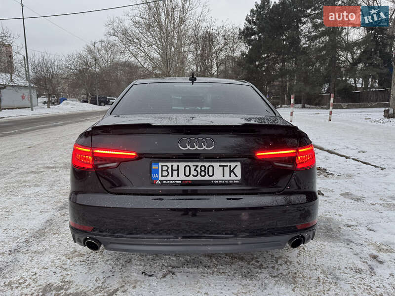 Седан Audi A4 2016 в Одесі