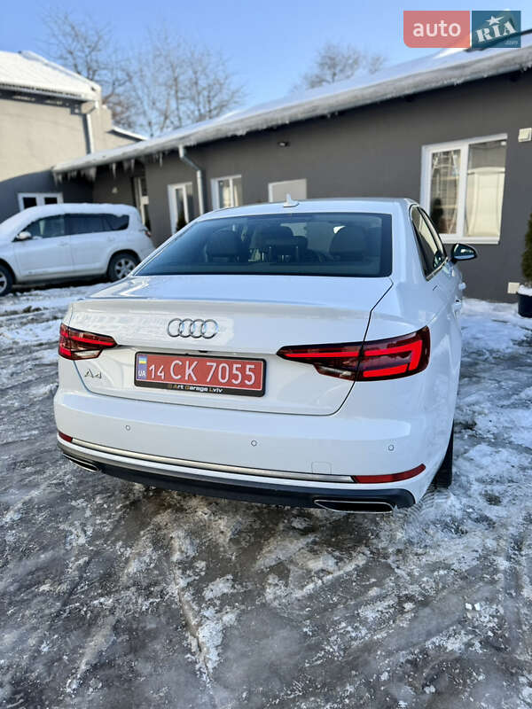 Седан Audi A4 2019 в Львове