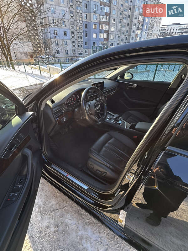 Седан Audi A4 2018 в Хмельницькому