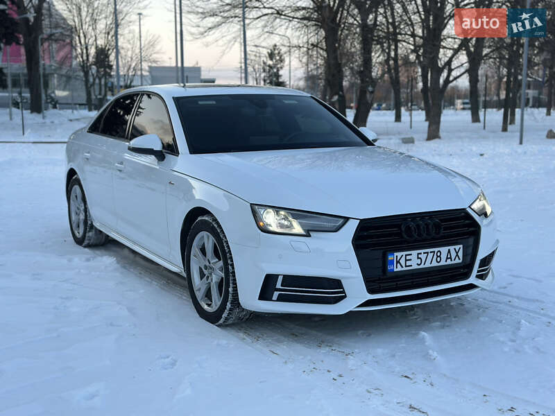 Седан Audi A4 2018 в Запоріжжі