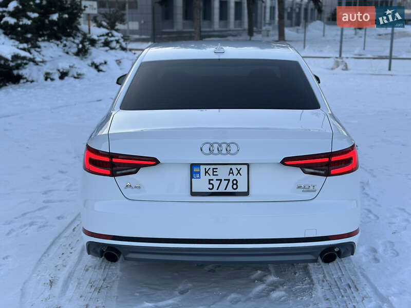 Седан Audi A4 2018 в Запоріжжі