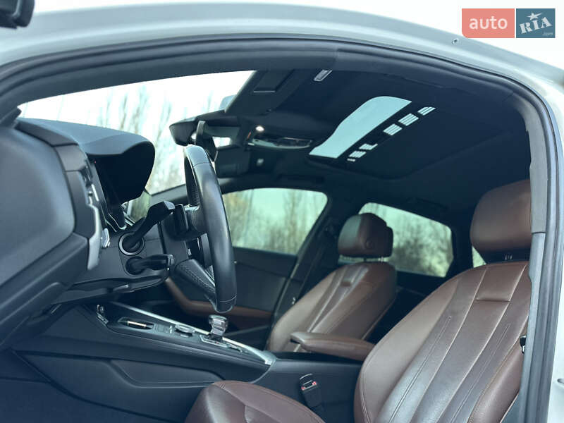 Седан Audi A4 2018 в Запоріжжі