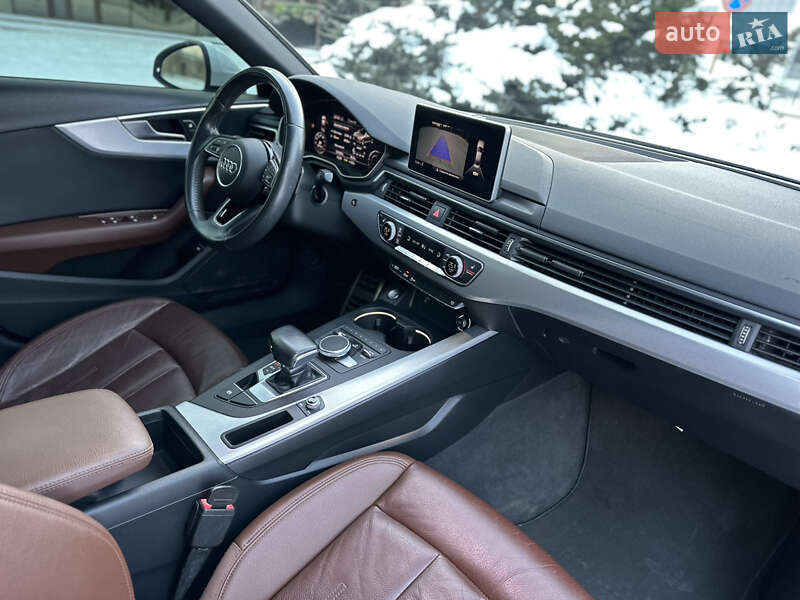 Седан Audi A4 2018 в Запоріжжі