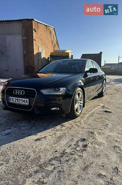 Седан Audi A4 2012 в Прилуках