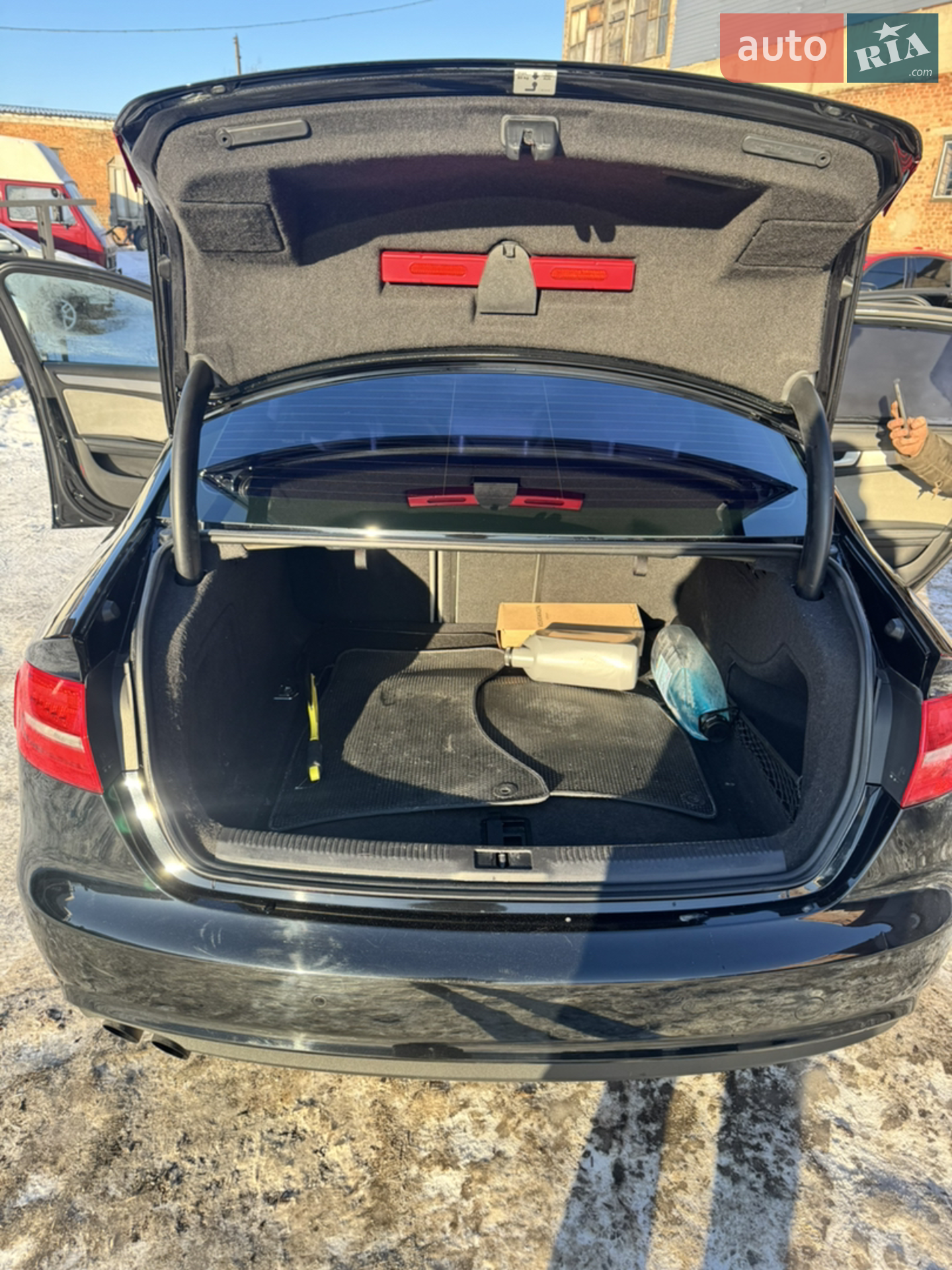 2012 Audi A4 - мініатюра 16