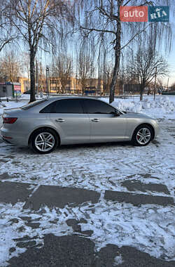 Седан Audi A4 2016 в Конотопе