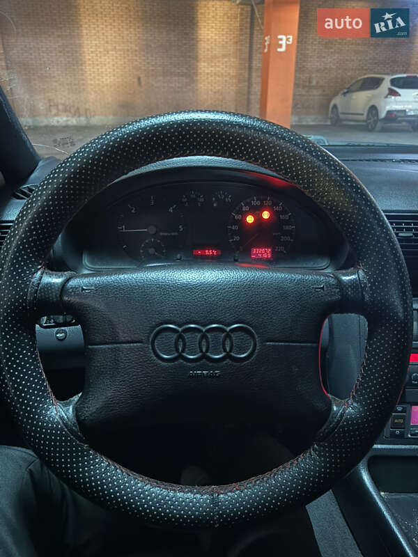 Универсал Audi A4 1996 в Львове