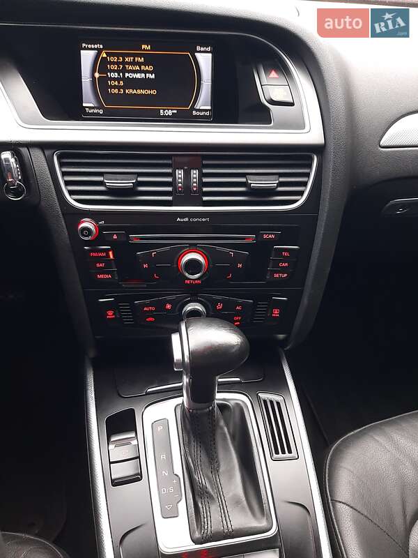 Седан Audi A4 2013 в Полтаві